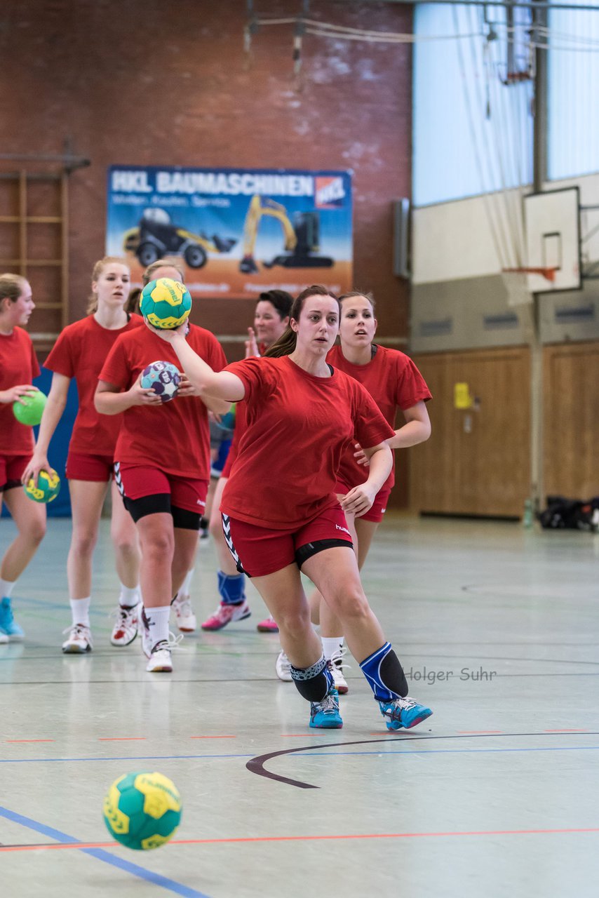 Bild 107 - Frauen Barmstedter TS - Buedelsdorfer TSV : Ergebnis: 26:12